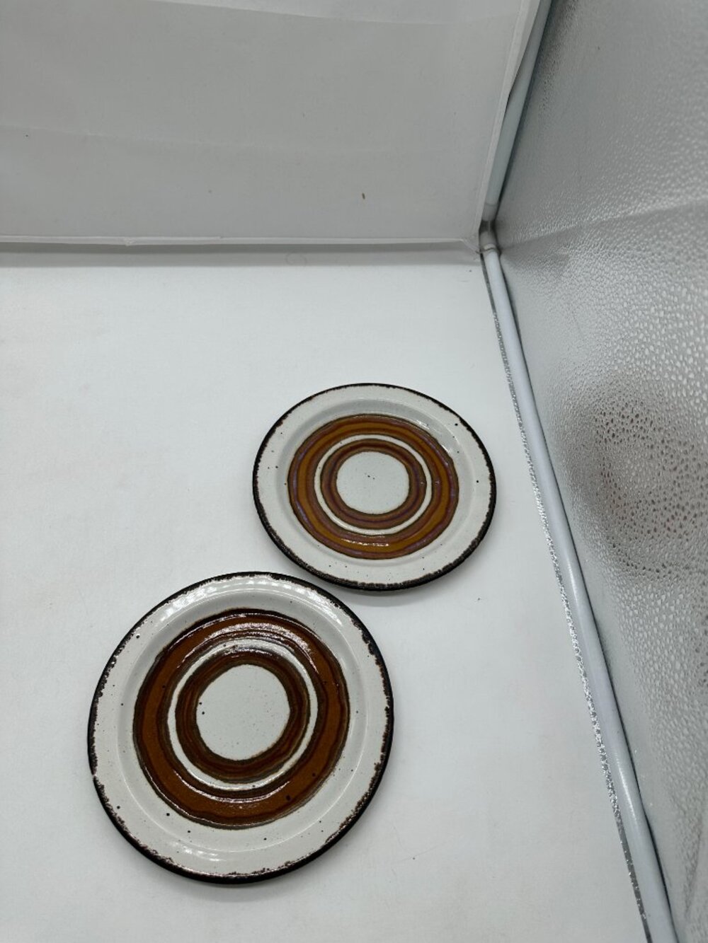 Set of 2  W R Midwinter LTD Bread & Butter Plates Earth 7" White Brown